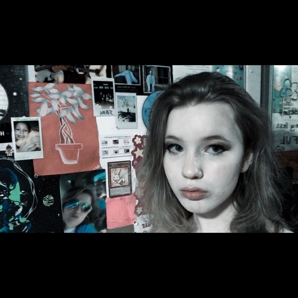 Meet your Posher, Mackenzie - Picture 2 of 2